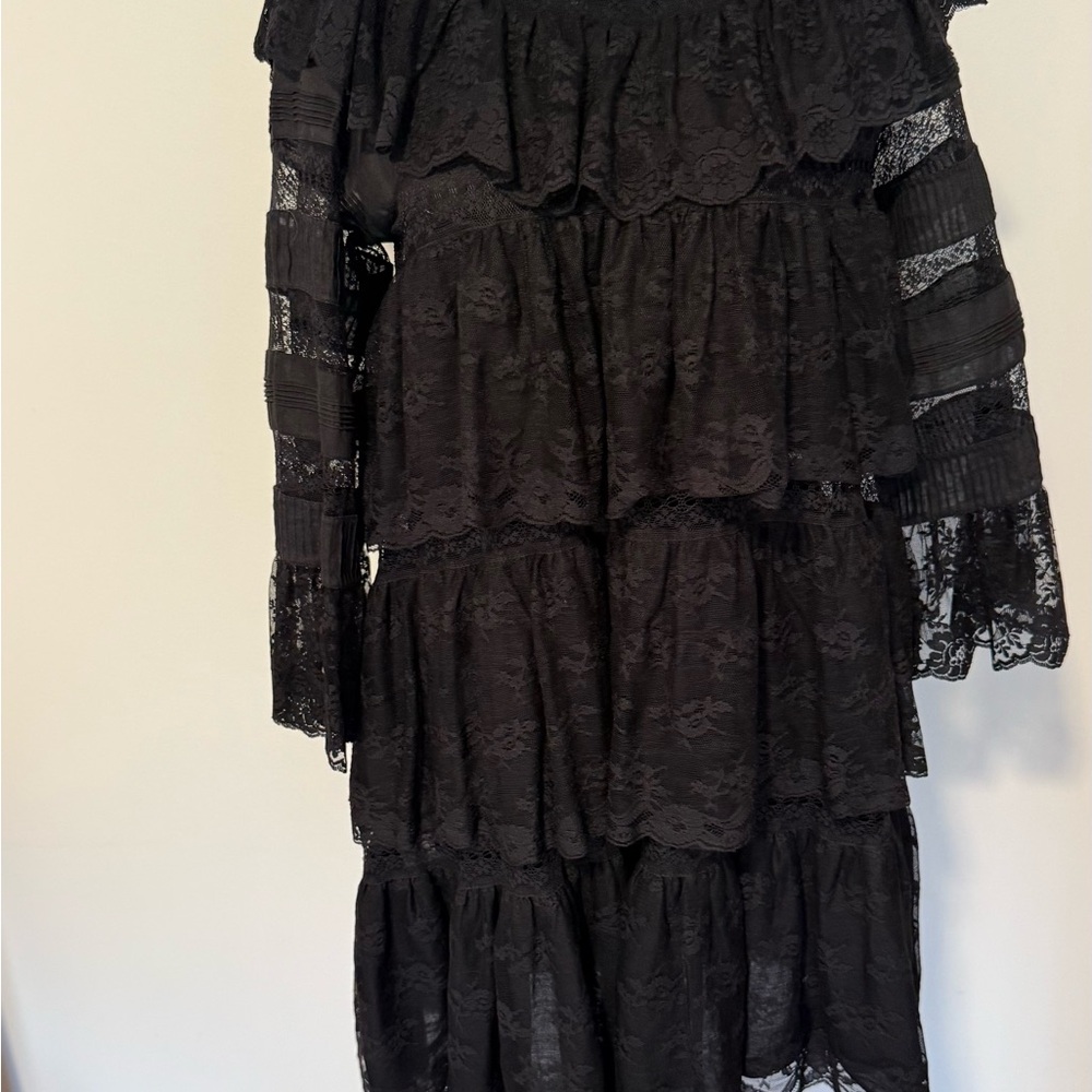 Doen Black Lace Tiered Dress